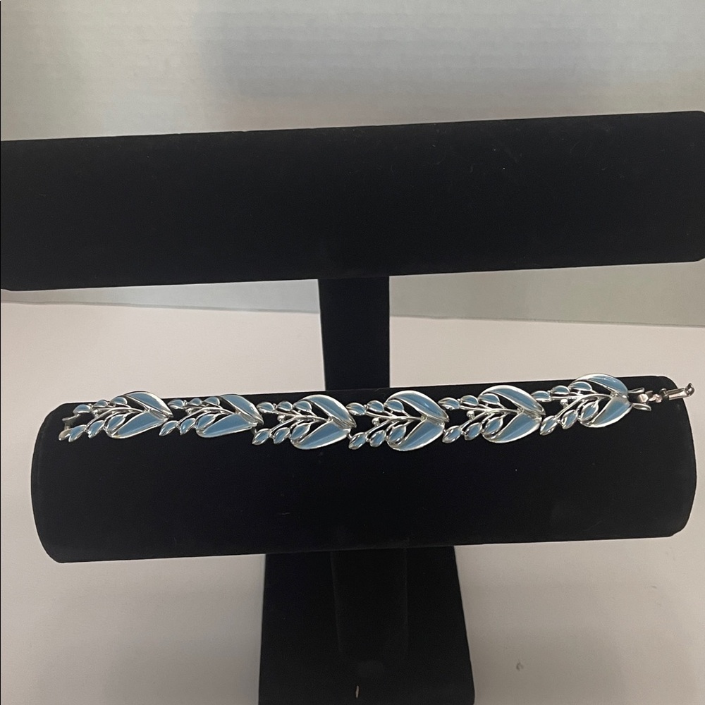 Vintage Silver and Blue enamel Leaf Bracelet - Picture 2 of 2
